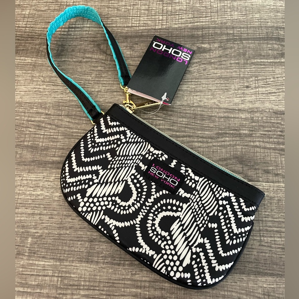 🧁 *NWT* LONDON SOHO NEW YORK Wristlet
